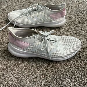 Adidas Women’s 7 Cloudfoam  Running Shoe White Sneakers Comfy Athletic